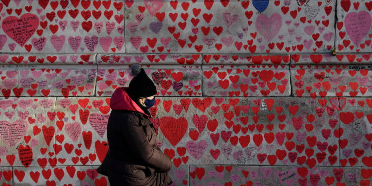 Las mujeres son más propensas a sufrir un COVID de larga duración