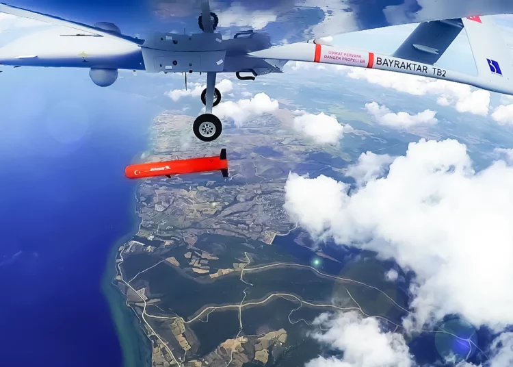 Bozok: El dron Bayraktar TB2 tiene un nuevo mini misil