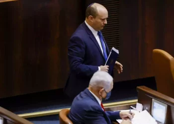 Bennett dice que votará contra el proyecto de ley anti-Netanyahu