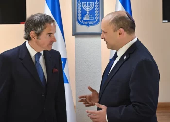 Bennett al jefe del OIEA: Israel se reserva el derecho de actuar contra el programa nuclear de Irán