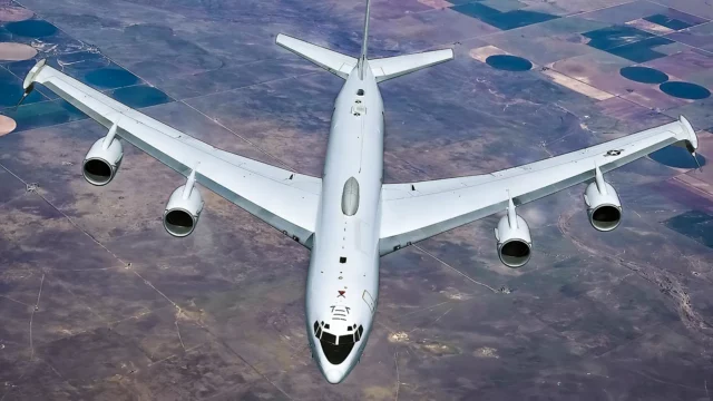 Boeing E-6 Mercury: El avión que podría iniciar una guerra nuclear