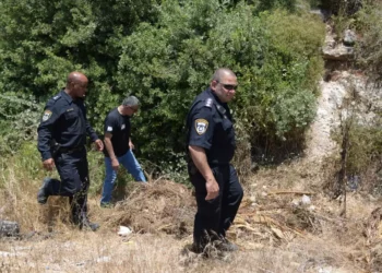 La policía encuentra un cadáver en el norte de Israel en medio de la búsqueda de una mujer desaparecida