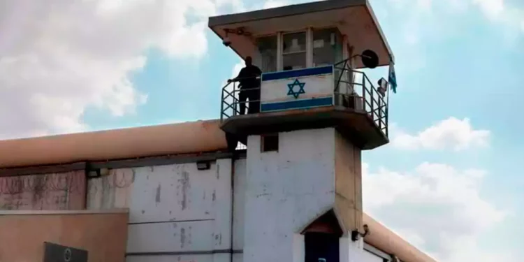 Israel podría verse obligado pronto a liberar cientos de terroristas encarcelados