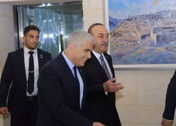 El ministro Lapid visitará Turquía para mantener conversaciones sobre seguridad pese a la crisis política