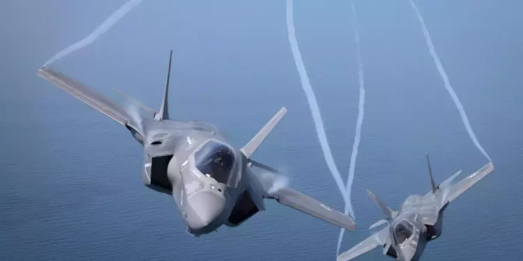 La OTAN pretende reforzar el flanco oriental con aviones furtivos