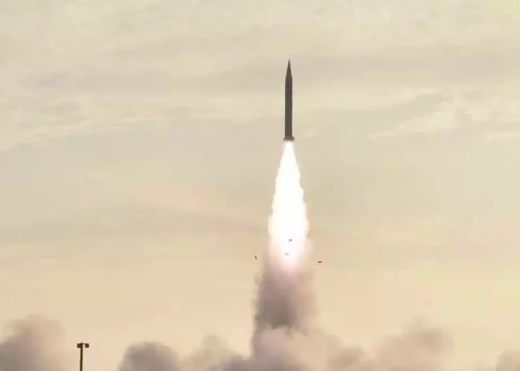 China prueba un sistema de interceptación de misiles