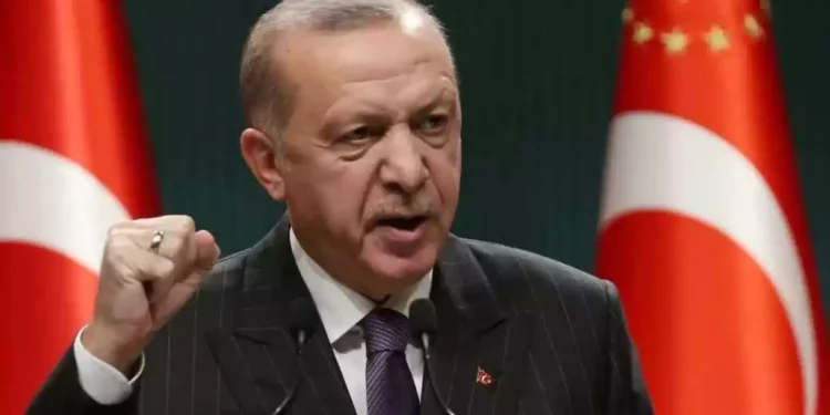 Turquía amenaza a Irak, Siria, Chipre y Grecia