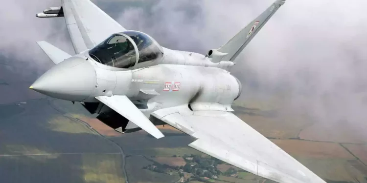 Eurofighter Typhoon: No es un F-35 ni un F-22, sino un avión de guerra especial