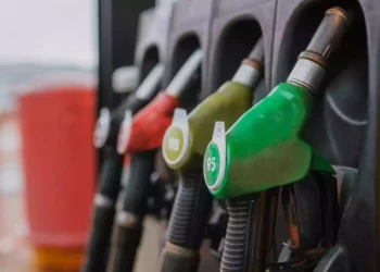 Por qué los precios de la gasolina no han dejado de subir
