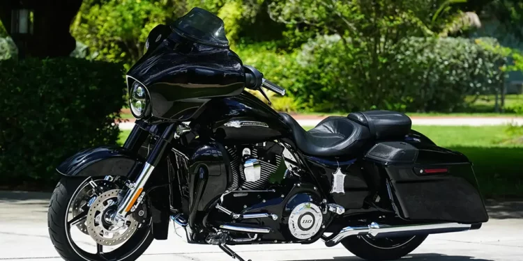 La Harley-Davidson CVO Street Glide tiene un aspecto atractivo