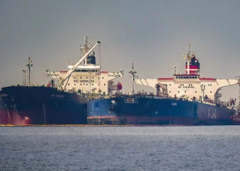 EE. UU. podría dejar salir al mercado petróleo iraní sancionado sin un acuerdo nuclear