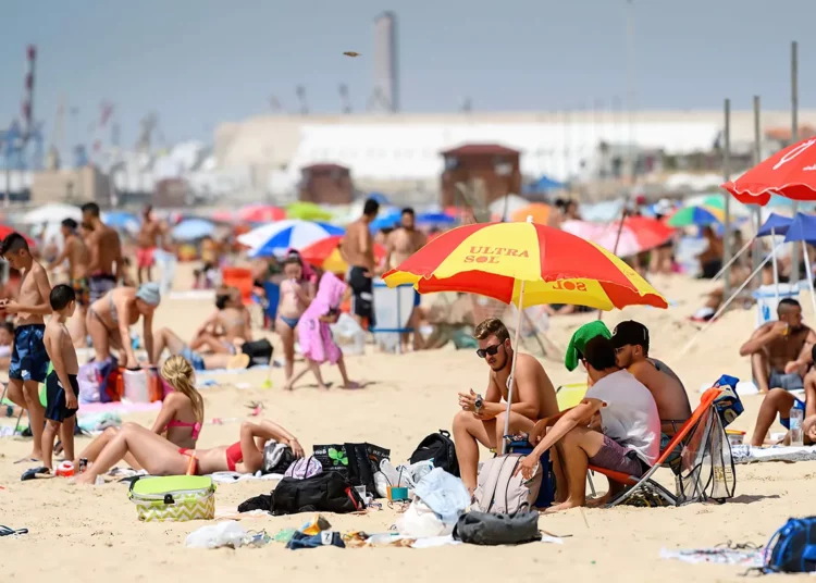La ola de calor en Israel alcanza su máximo nivel el sábado