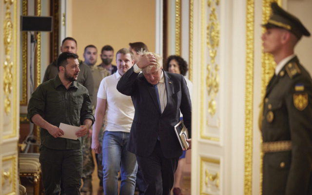 Boris Johnson visita a Kiev por segunda vez y promete entrenar a miles de soldados ucranianos