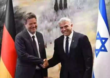 El ministro Lapid se reúne con el vicecanciller de Alemania en Jerusalén
