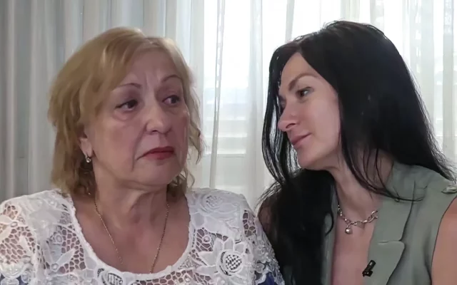 Una mujer israelí se reencuentra con su madre tras verla pidiendo ayuda en la televisión en Mariupol