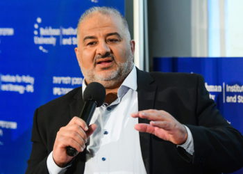 Abbas, de Ra'am, dice que uno de sus partidos se opondrá al proyecto de ley de asentamientos