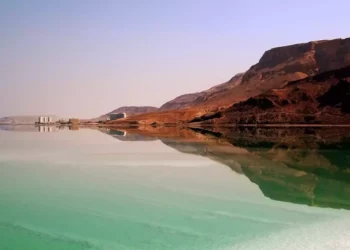 Una fuga en el Mar Muerto desata la preocupación por la contaminación en el sur de Israel