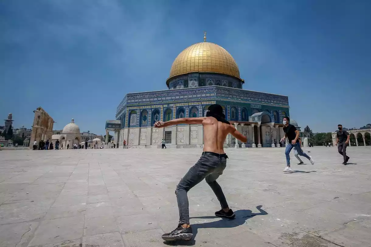 Islamistas palestinos atacan a judíos que visitaron el Monte del Templo durante Shavuot