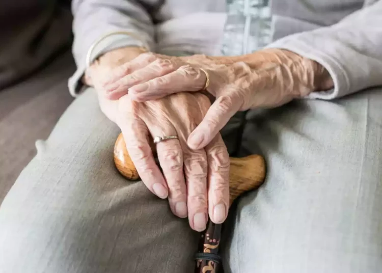 Científicos israelíes descubren cómo rejuvenecer la piel humana de los ancianos