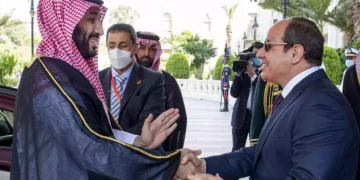 El príncipe heredero saudí se dirige a Jordania tras firmar acuerdos multimillonarios con Egipto