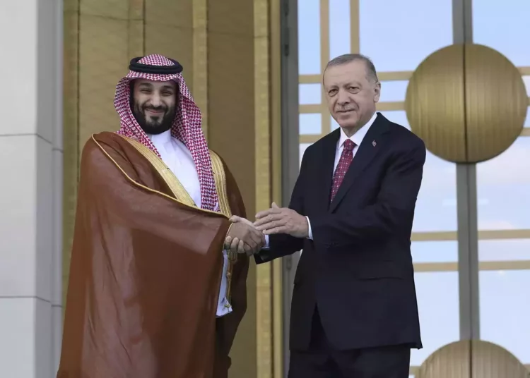Erdogan y Mohamen bin Salman se reúnen en Turquía para celebrar una “nueva era” de cooperación