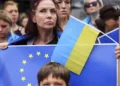 Unión Europea concederá a Ucrania el estatus de candidato