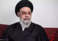 Irán detiene a un hombre por atacar a un alto clérigo en la oración del viernes