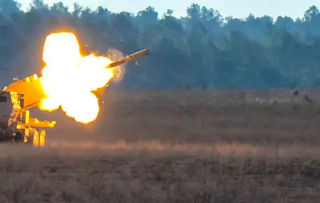 Con misil Harpoon Ucrania destruye buque de guerra ruso en el mar Negro