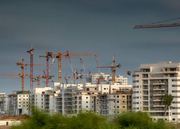 La construcción de edificios en Israel alcanza su nivel más alto en 30 años