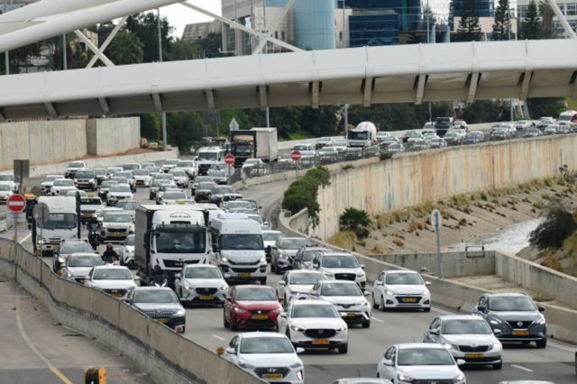 Israel aprueba un proyecto para aumentar el uso del transporte público