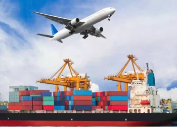 Los transportistas internacionales crean nuevas rutas para evitar a Rusia