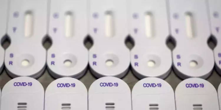 Un estudio israelí descubre el origen de las variantes de COVID-19