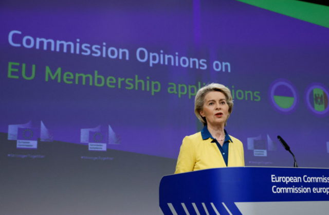 La Comisión Europea recomienda a Ucrania y Moldavia como miembros de la UE