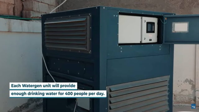 Empresa israelí Watergen fabrica agua del aire para los refugiados sirios