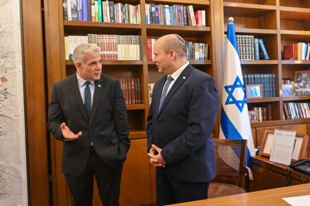 Líderes mundiales felicitan al nuevo primer ministro israelí Lapid