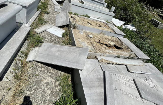 Vandalizan un cementerio judío de 600 años en Turquía