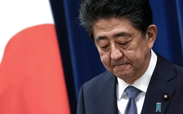El ex primer ministro japonés Shinzo Abe muere a causa de las heridas recibidas tras el disparo