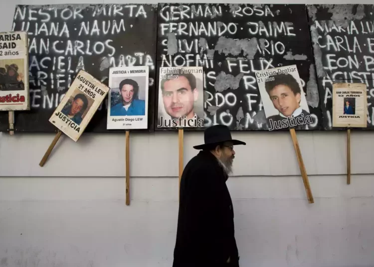 El Mossad dice que agentes iraníes no están involucrados en los atentados de Hezbolá en Argentina