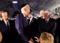 El presidente estadounidense Biden visita el memorial del Holocausto de Yad Vashem
