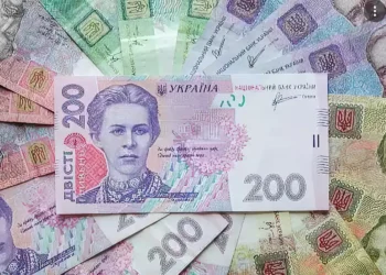 Ucrania busca la congelación de la deuda mientras la guerra arrasa la economía