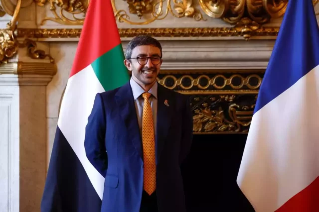 Ministros de EAU e Irán hablan de impulsar los lazos para “estabilizar la región”