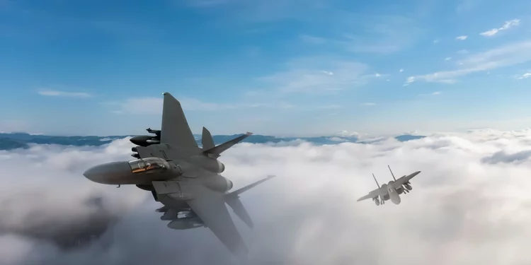 El F-15 Eagle celebra 50 años de dominio aéreo invicto