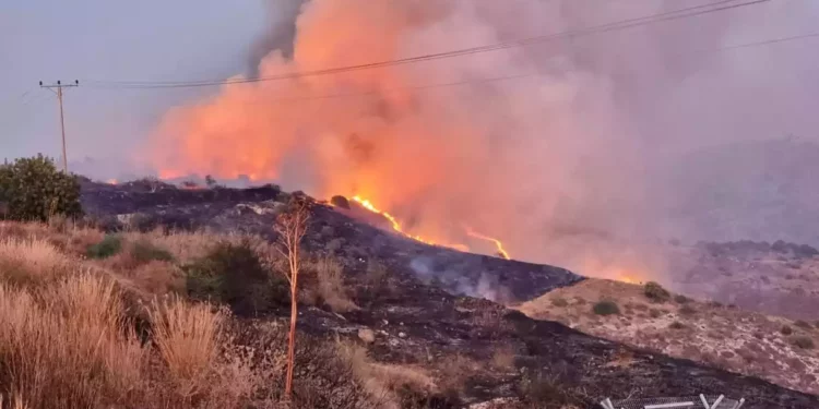 Incendios forestales en el Golán provocan evacuaciones