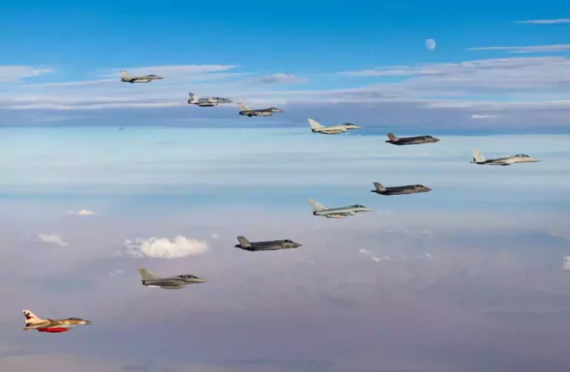 Israel e Italia inician un simulacro conjunto de cazas F-35