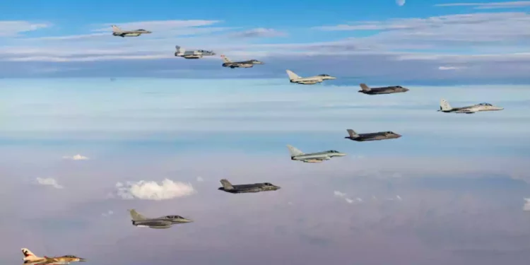 Israel e Italia inician un simulacro conjunto de cazas F-35