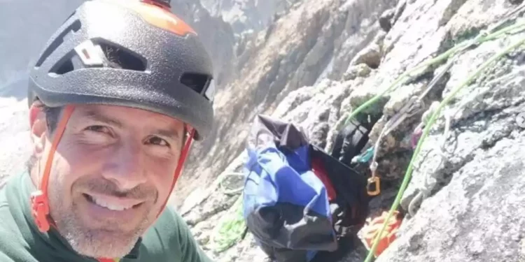 Un israelí muere al saltar con un traje aéreo en los Alpes italianos