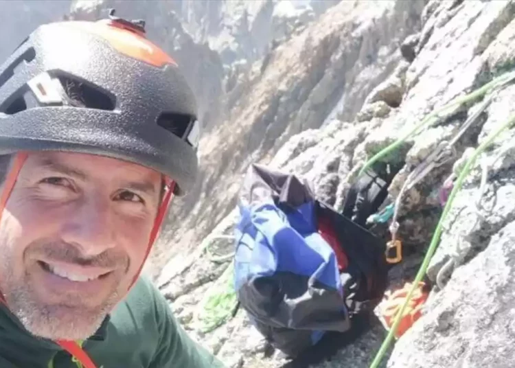 Un israelí muere al saltar con un traje aéreo en los Alpes italianos