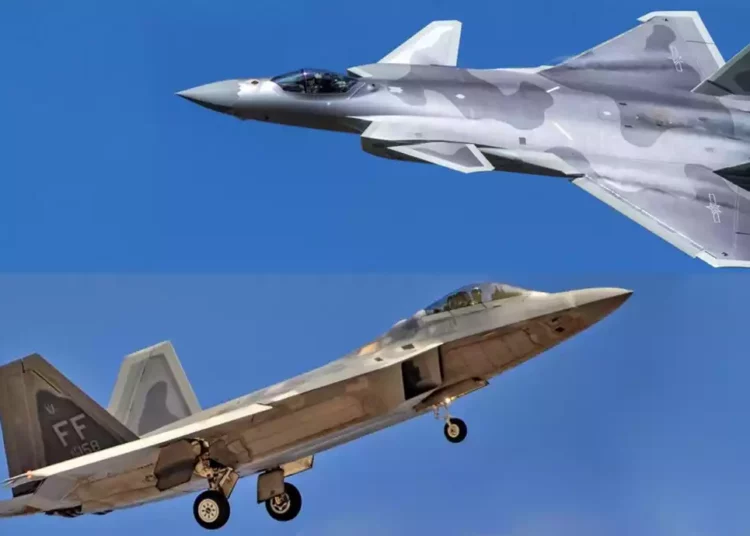 ¿Podría el caza furtivo J-20 de China vencer al F-22 Raptor en combate?