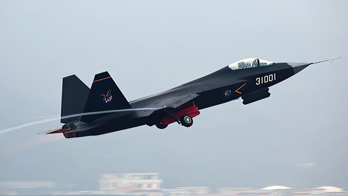 ¿Clon del F-35? Aparecen nuevas imágenes del caza furtivo chino J-35
