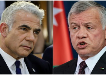 Lapid y el rey Abdullah de Jordania hablan por teléfono de sus vínculos y del próximo viaje de Biden